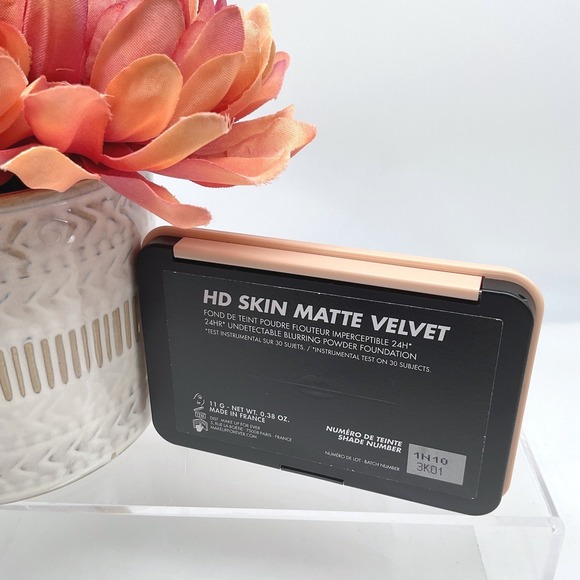 MAKE UP FOR EVER HD SKIN MATTE VELVET FOUNDATION 24H 0.38 OZ 1N10 New w/ defect - Picture 3 of 4